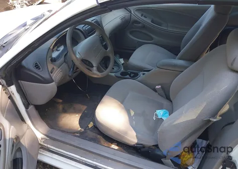 2000 Ford Mustang from USA, damaged, VIN 1FAFP4445YF228598